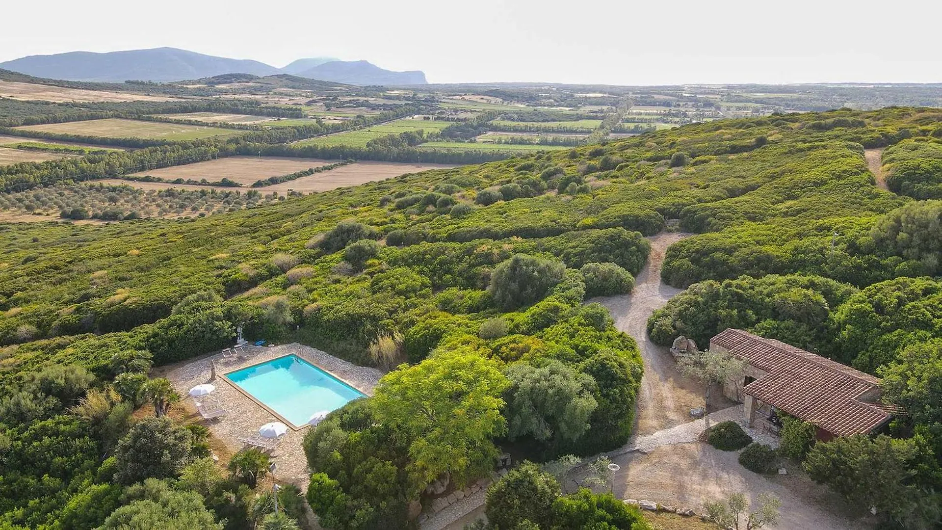 Ginestre Cottage With Pool In The Nature Park Of Porto Conte Santa Maria la Palma