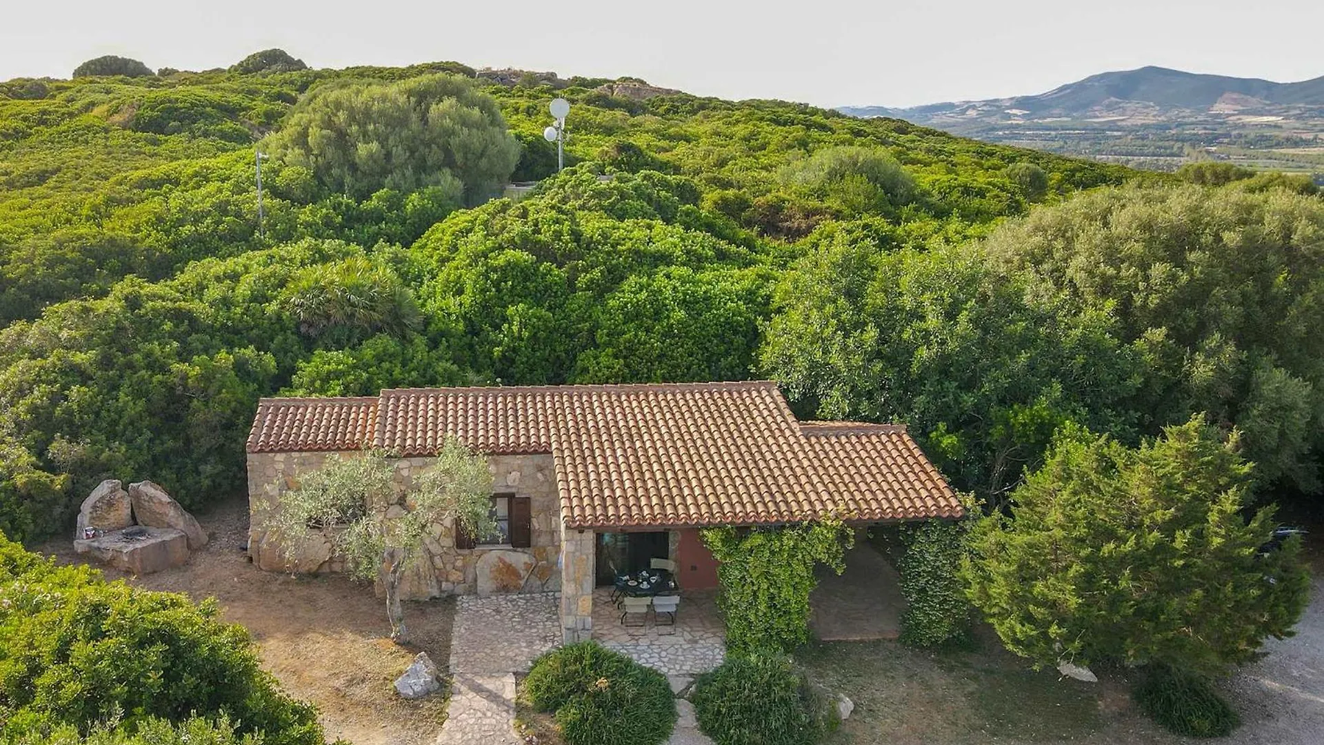 Ginestre Cottage With Pool In The Nature Park Of Porto Conte Santa Maria la Palma Villa